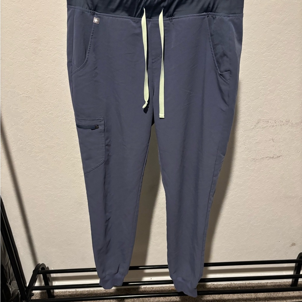 Women’s Grey Figs Zamora Jogger Pants